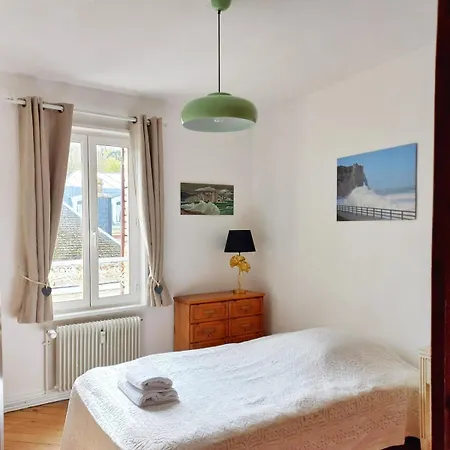La A Pied Maison 50 M De La Parking Prive エトルタ
